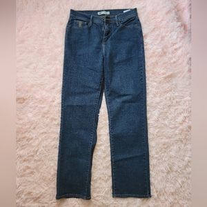 Womens Levi slimming straight leg jeans